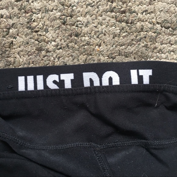 Nike Yoga Pants - Picture 4 of 4